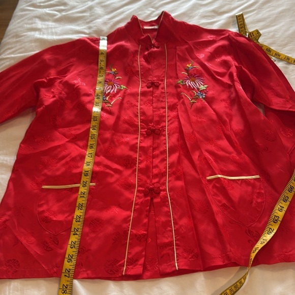 Vintage Chinese red pajamas with embroidery. - Picture 11 of 14